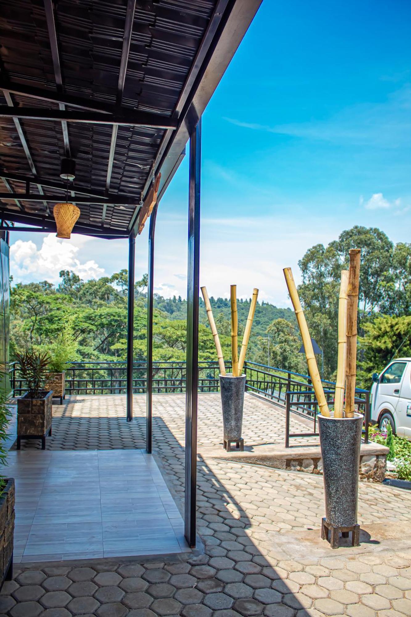 Peace Guest House Muhari ภายนอก รูปภาพ